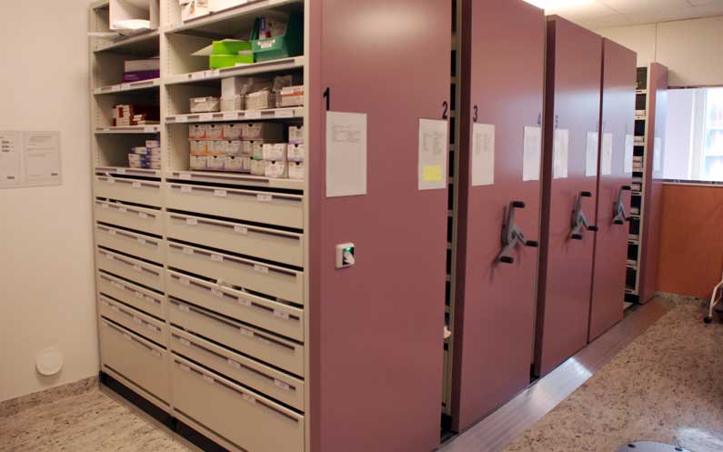 Skane-University-Hospital_Compactus-Original-XT_Bruynzeel-Storage-Systems1